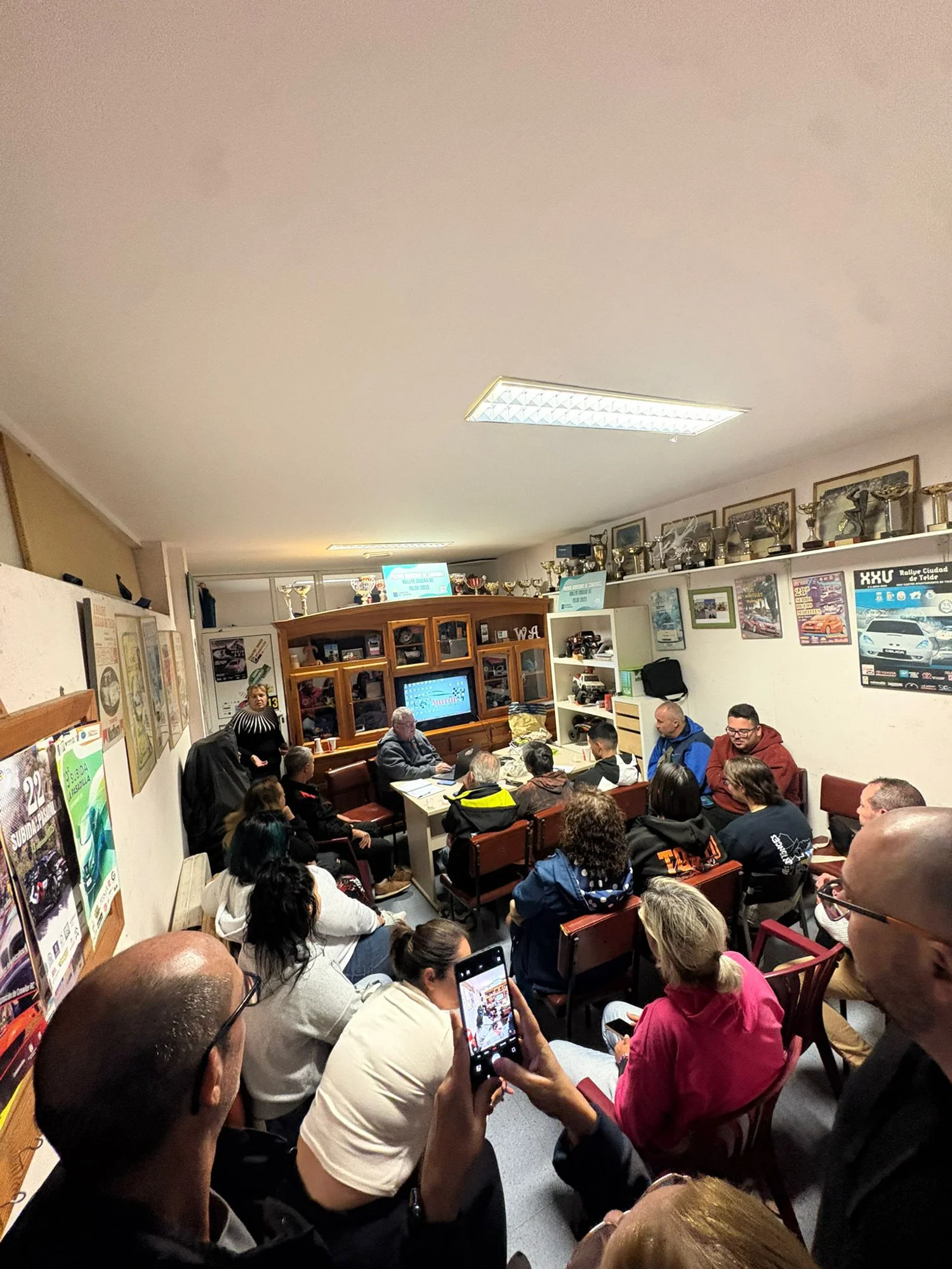 Reunión pre‑rally Santa Brígida